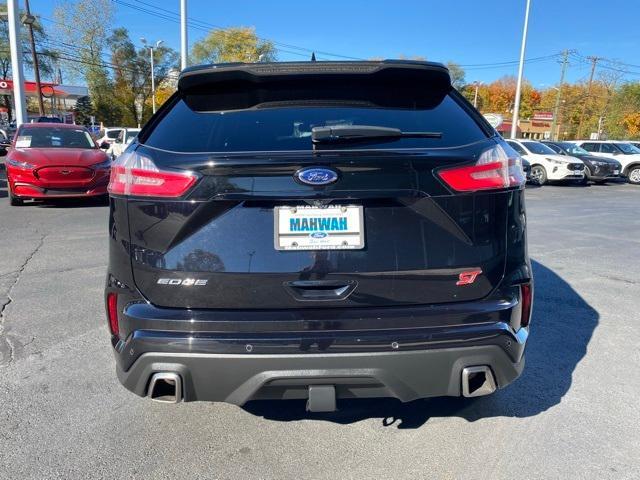 2020 Ford Edge Vehicle Photo in Mahwah, NJ 07430-1343