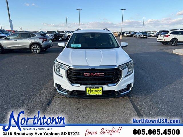 Used 2022 GMC Terrain SLE with VIN 3GKALTEVXNL210671 for sale in Yankton, SD