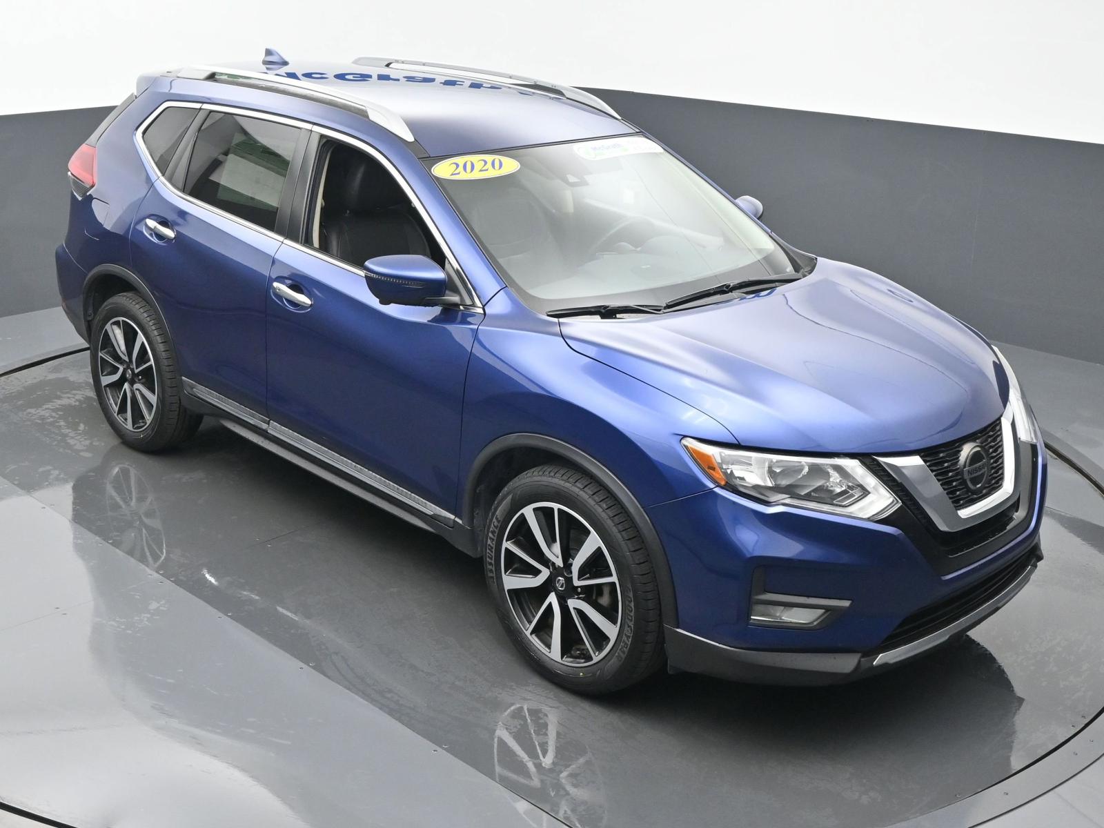 2020 Nissan Rogue Vehicle Photo in Marion, IA 52302