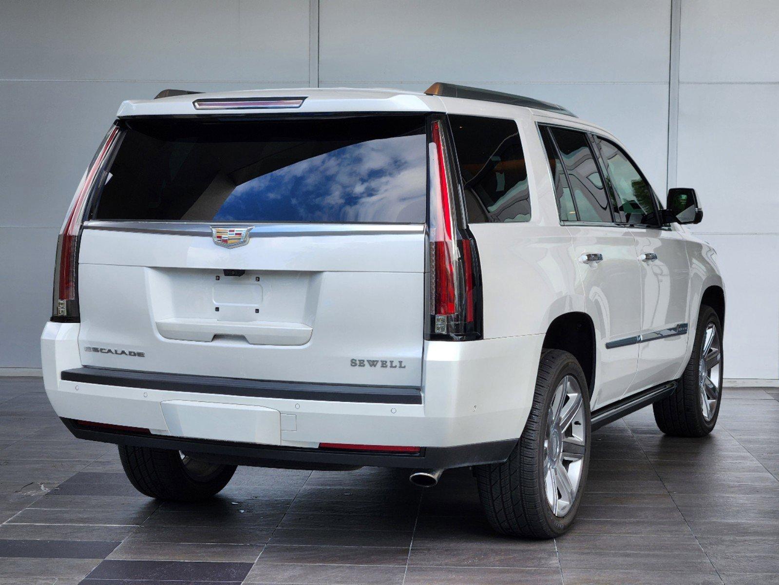 2018 Cadillac Escalade Vehicle Photo in HOUSTON, TX 77079-1502