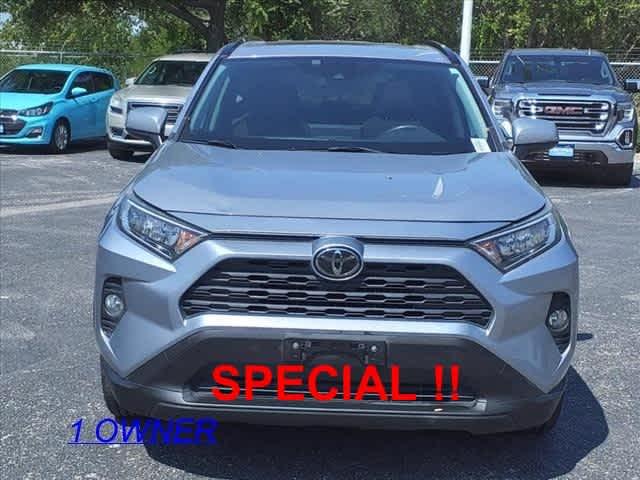 2019 Toyota RAV4 Vehicle Photo in Decatur, TX 76234