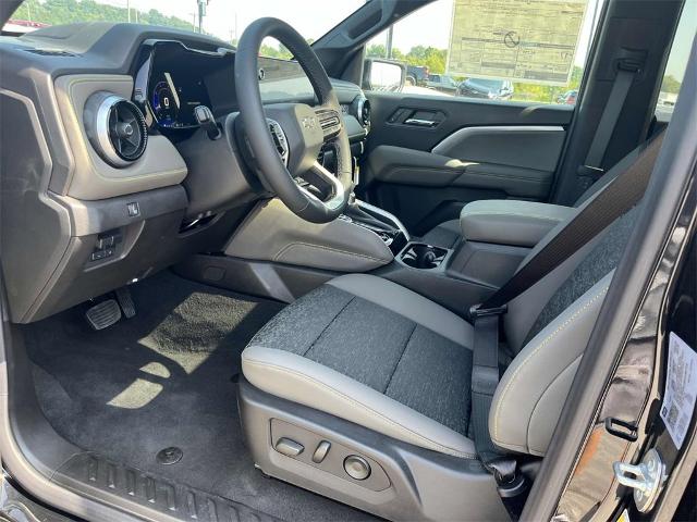 2024 Chevrolet Colorado Vehicle Photo in ALCOA, TN 37701-3235