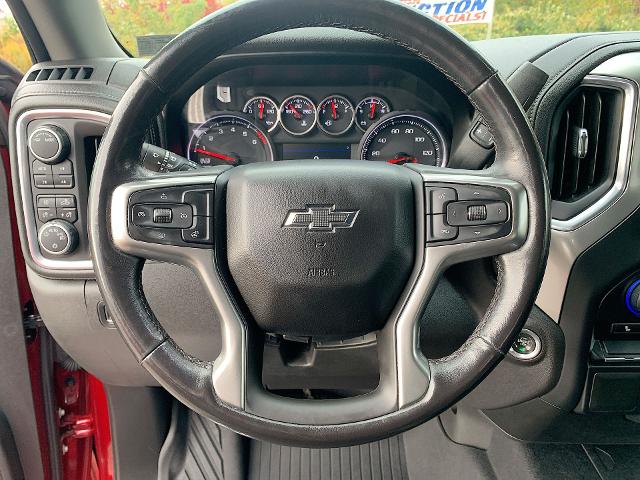 2021 Chevrolet Silverado 1500 Vehicle Photo in MOON TOWNSHIP, PA 15108-2571