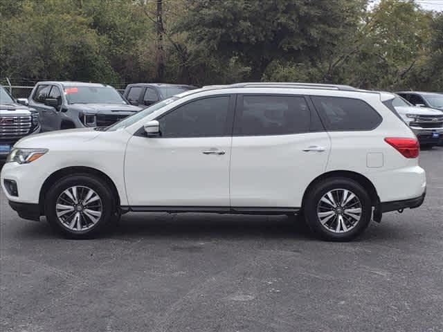 2017 Nissan Pathfinder Vehicle Photo in Decatur, TX 76234