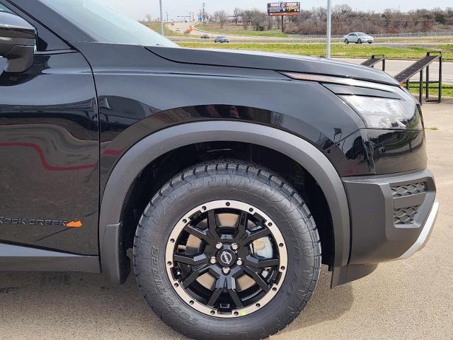 2024 Nissan Pathfinder Vehicle Photo in Weatherford, TX 76087