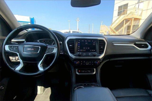 2023 GMC Acadia Vehicle Photo in TOPEKA, KS 66609-0000