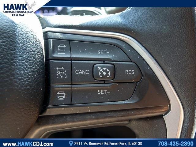 2024 Jeep Grand Cherokee L Vehicle Photo in Saint Charles, IL 60174