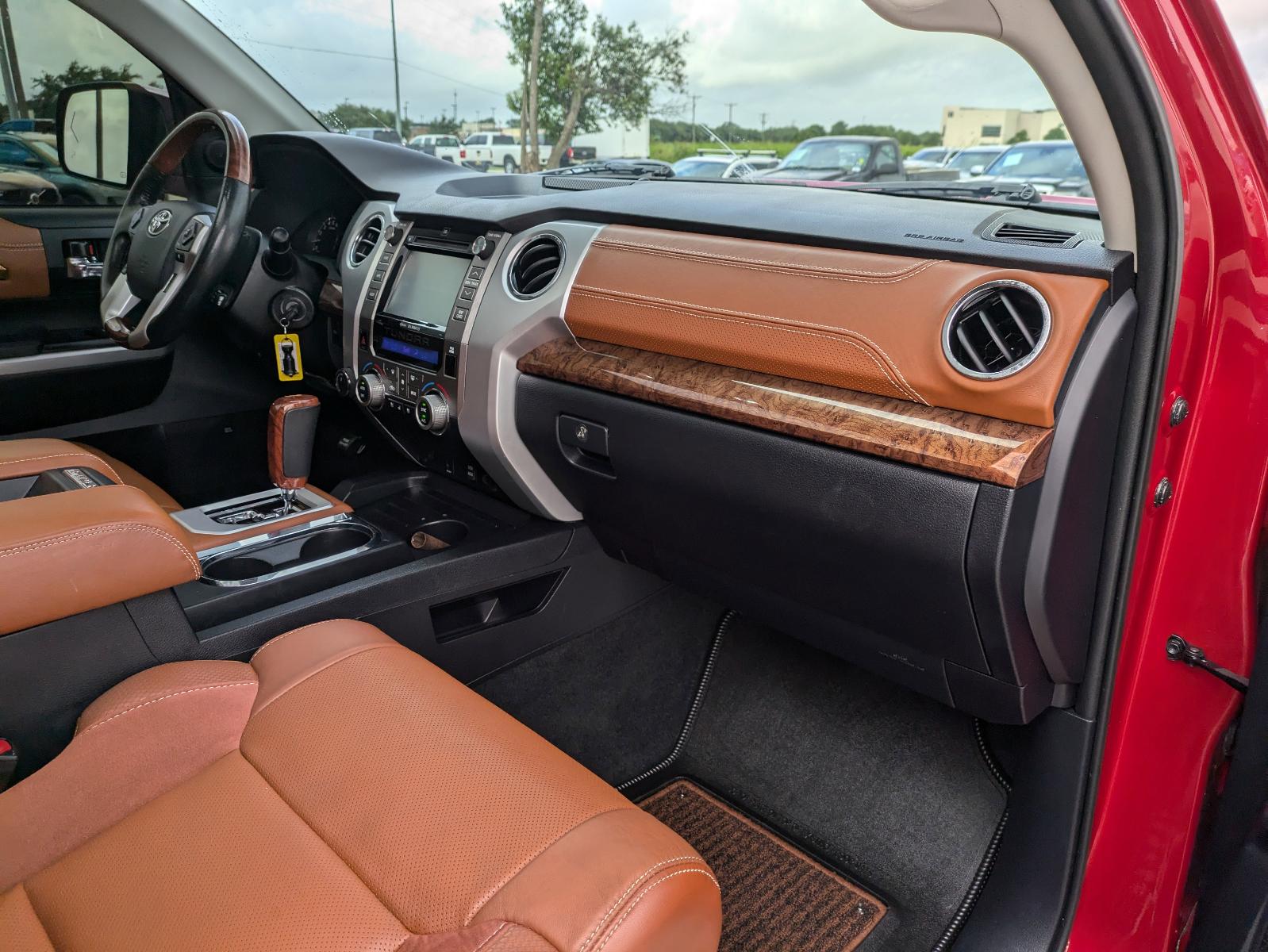 2018 Toyota Tundra 4WD Vehicle Photo in Seguin, TX 78155