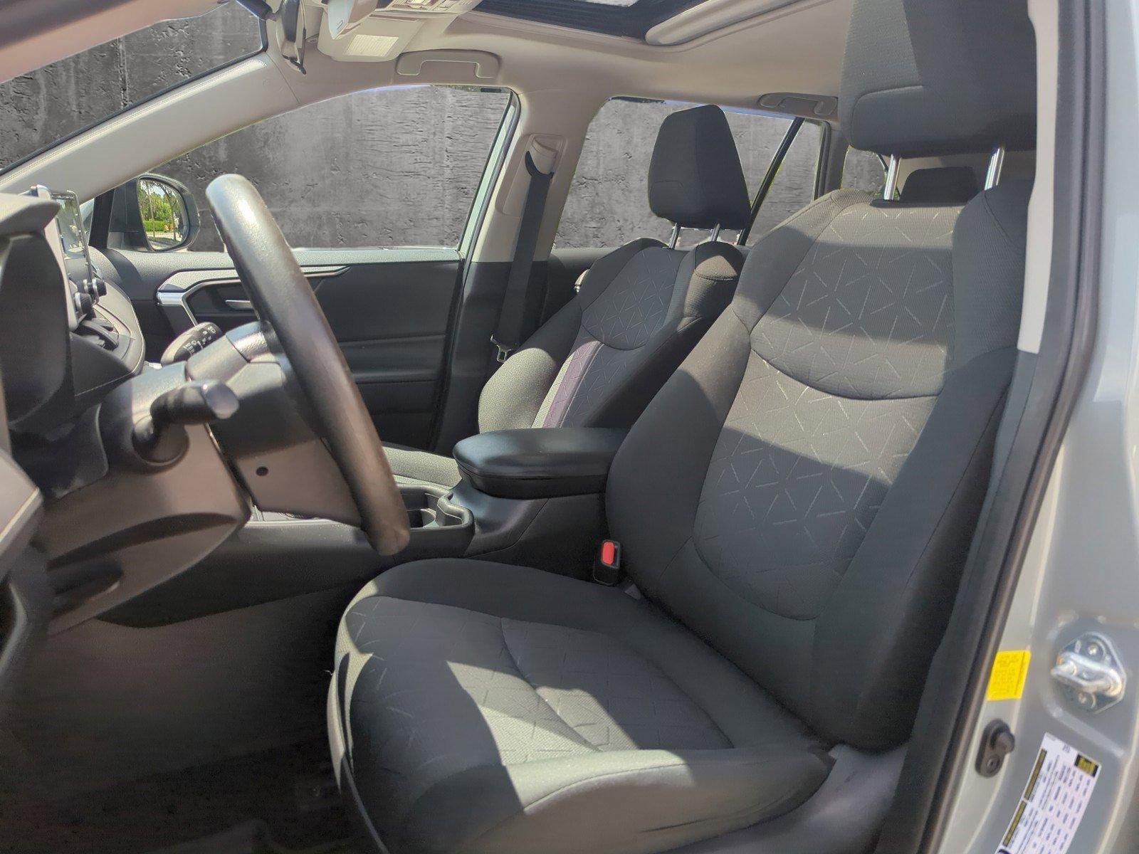 2019 Toyota RAV4 Vehicle Photo in Margate, FL 33063