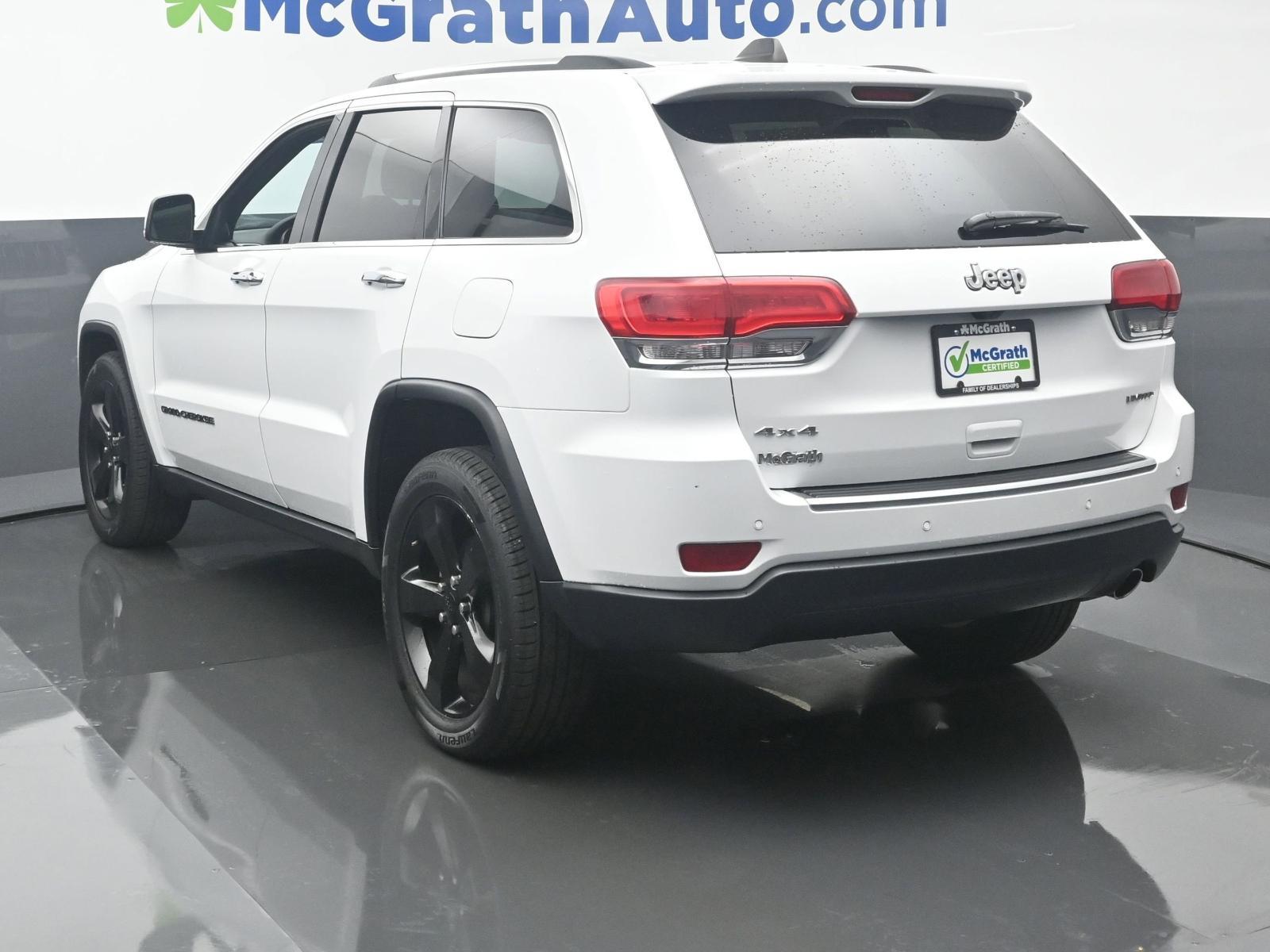 2017 Jeep Grand Cherokee Vehicle Photo in Cedar Rapids, IA 52402