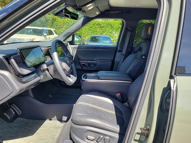 2022 Rivian R1S Vehicle Photo in POMPANO BEACH, FL 33064-7091