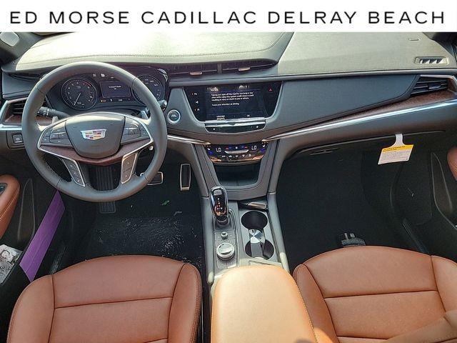 2024 Cadillac XT5 Vehicle Photo in DELRAY BEACH, FL 33483-3294