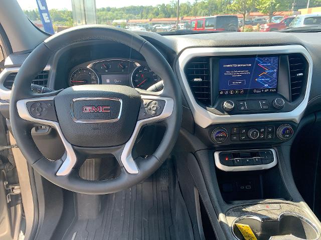 2023 GMC Acadia Vehicle Photo in MOON TOWNSHIP, PA 15108-2571