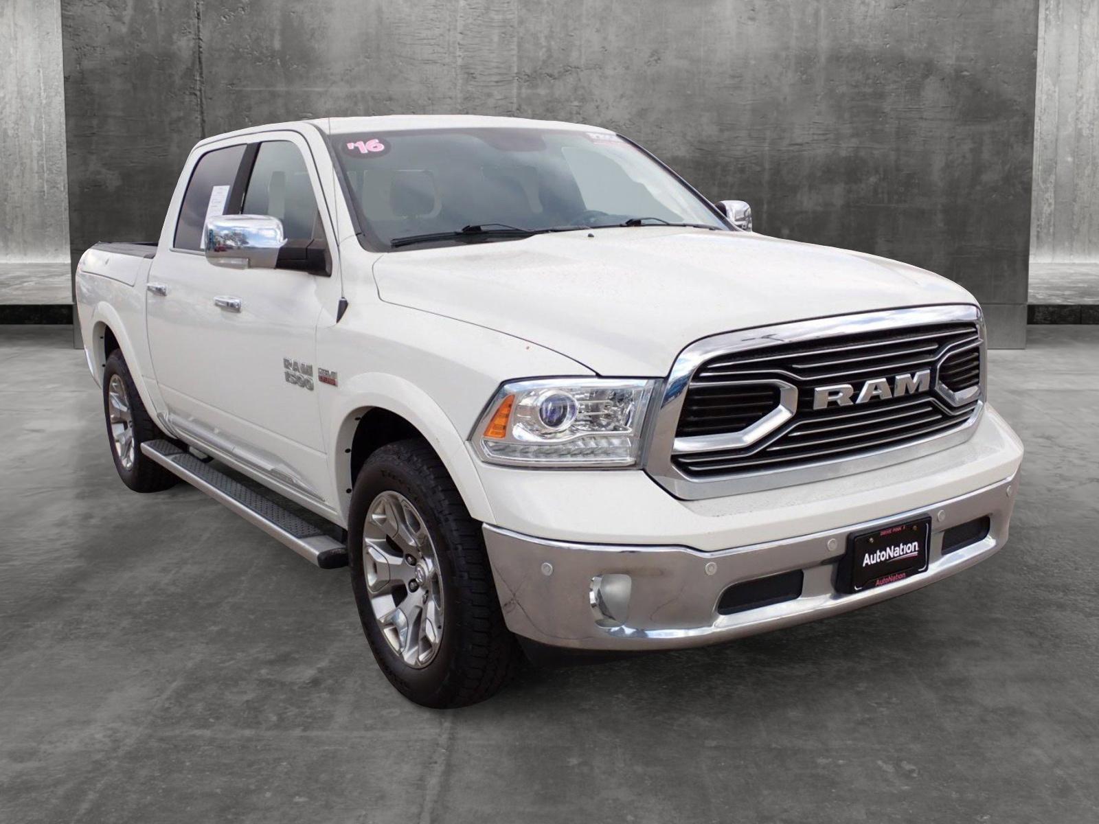 2016 Ram 1500 Vehicle Photo in DENVER, CO 80221-3610