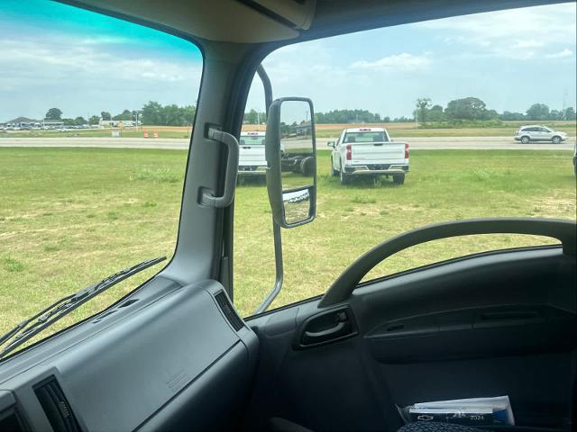 2024 Chevrolet Low Cab Forward 4500 Vehicle Photo in DUNN, NC 28334-8900