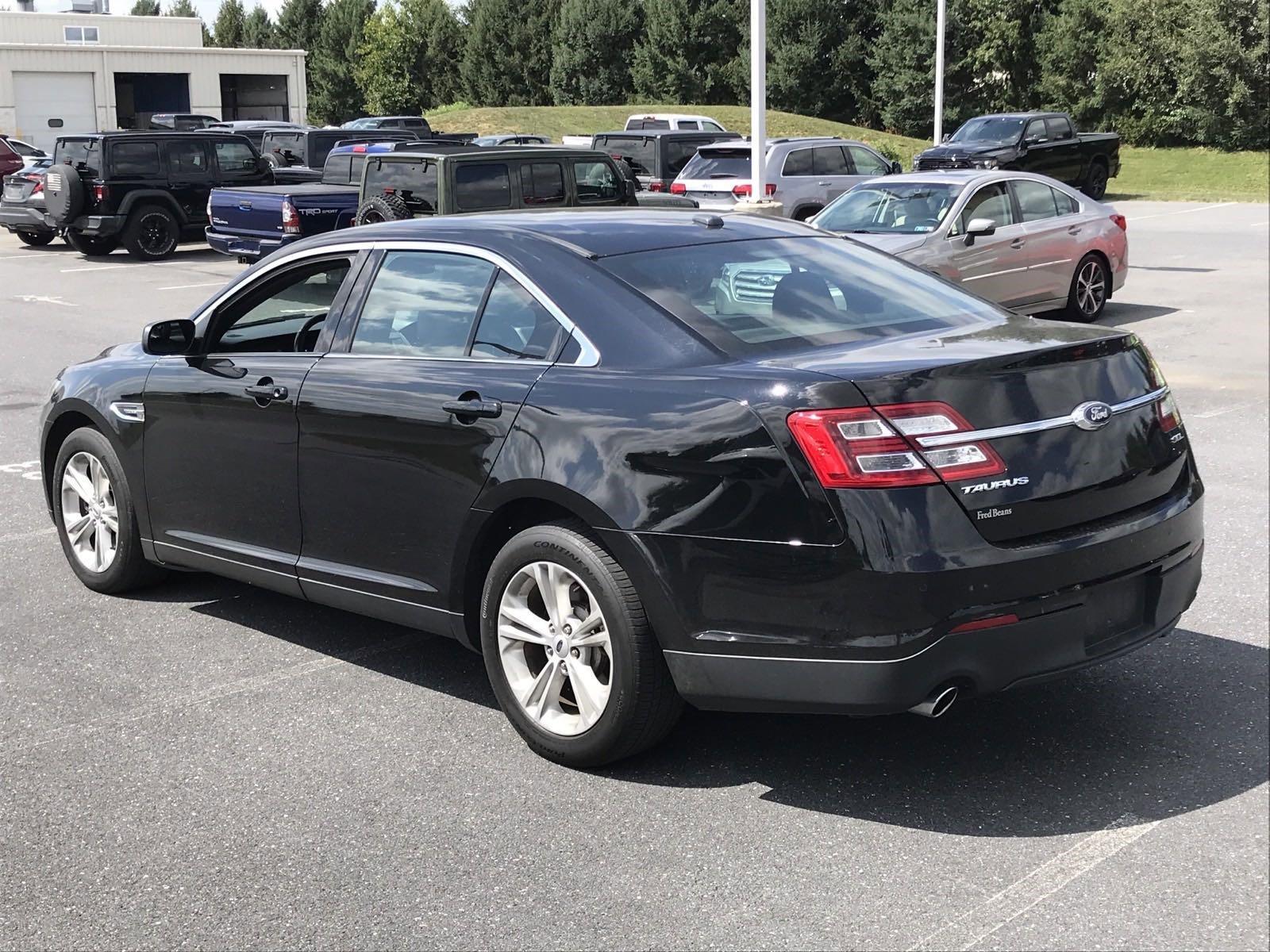 2017 Ford Taurus Vehicle Photo in Mechanicsburg, PA 17050-1707