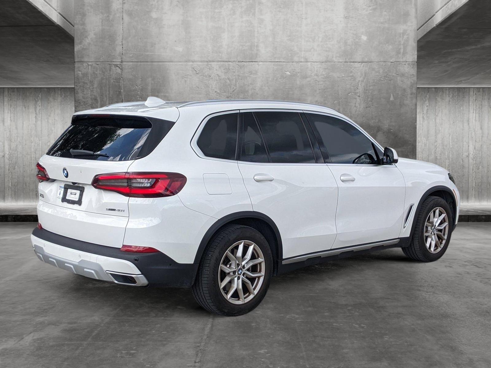 2022 BMW X5 sDrive40i Vehicle Photo in PEMBROKE PINES, FL 33024-6534