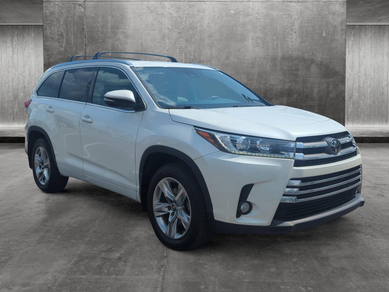 2017 Toyota Highlander Vehicle Photo in Memphis, TN 38133