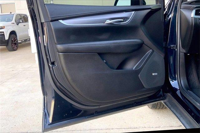 2021 Cadillac XT5 Vehicle Photo in TOPEKA, KS 66609-0000