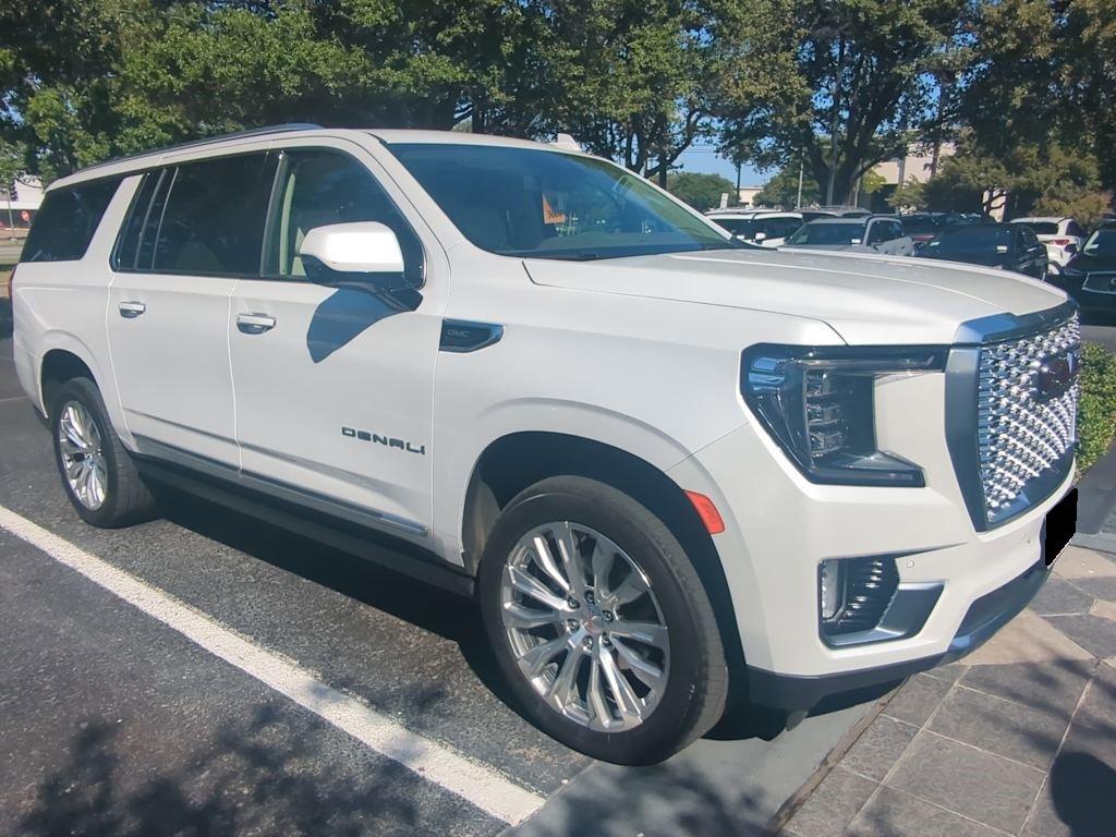 2023 GMC Yukon XL Vehicle Photo in DALLAS, TX 75209