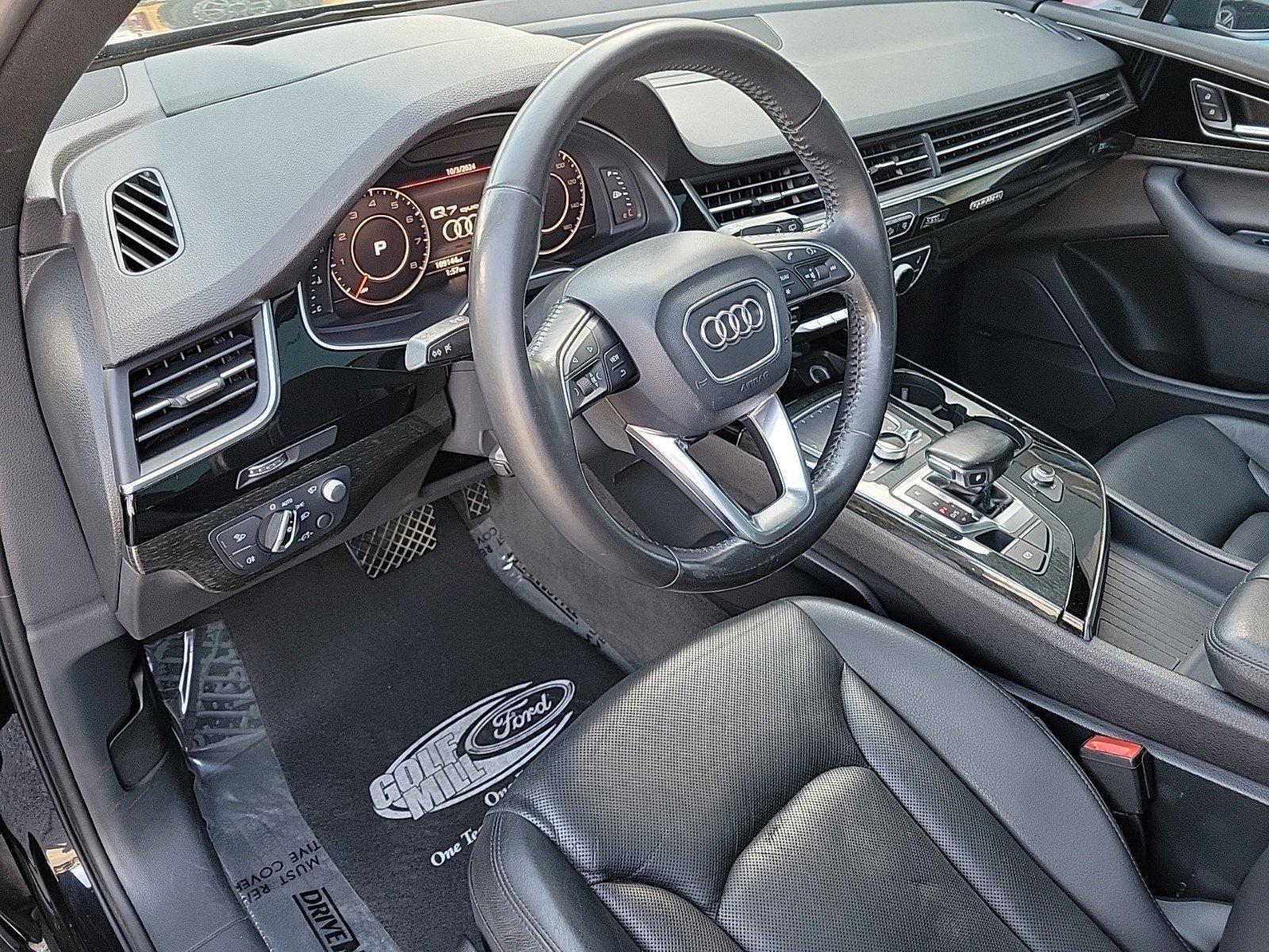 2017 Audi Q7 Vehicle Photo in Saint Charles, IL 60174