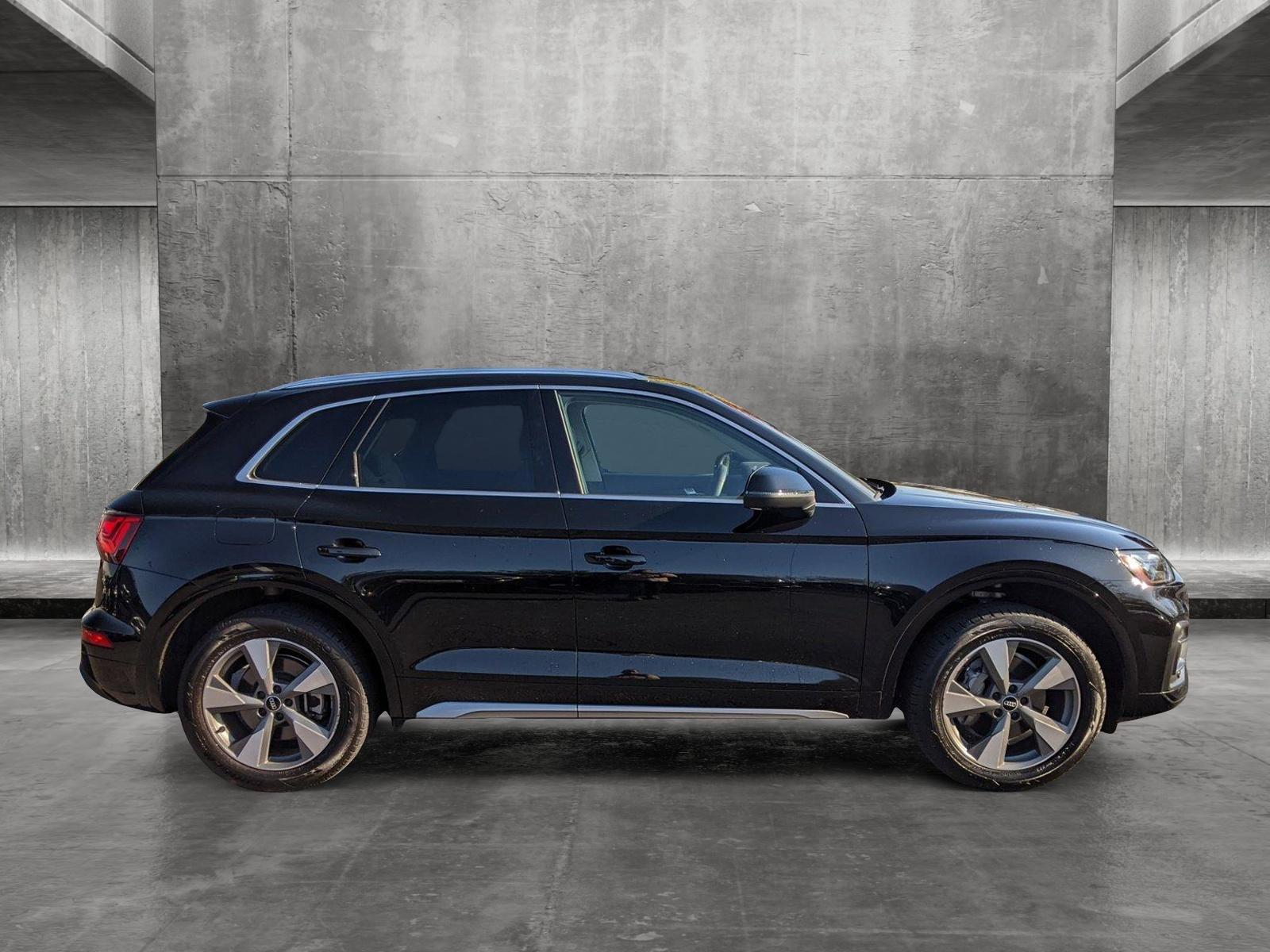 2022 Audi Q5 Vehicle Photo in Cockeysville, MD 21030