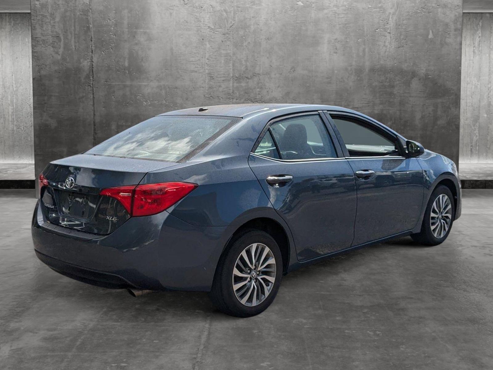 2018 Toyota Corolla Vehicle Photo in Panama City, FL 32401