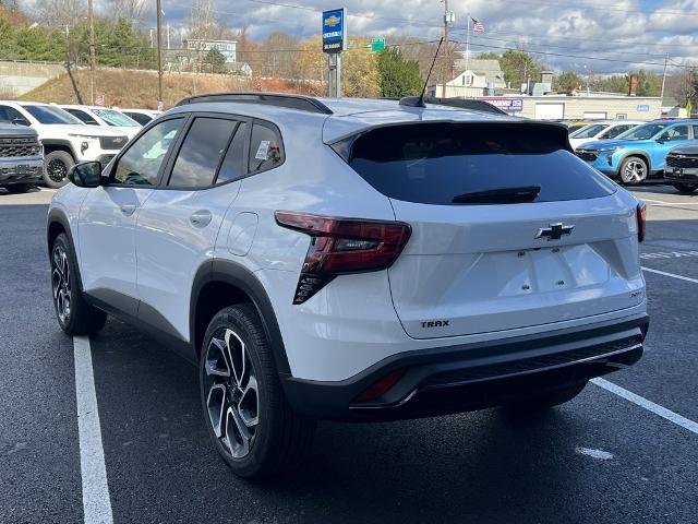 2025 Chevrolet Trax Vehicle Photo in GARDNER, MA 01440-3110