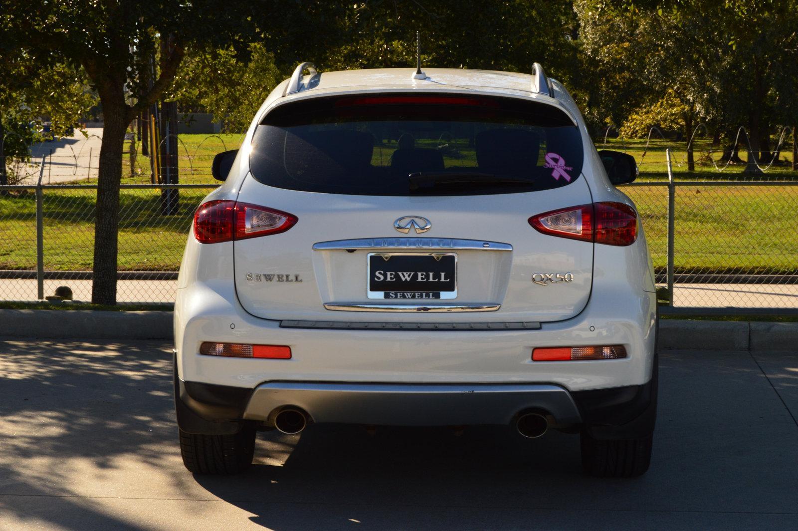 2016 INFINITI QX50 Vehicle Photo in Houston, TX 77090