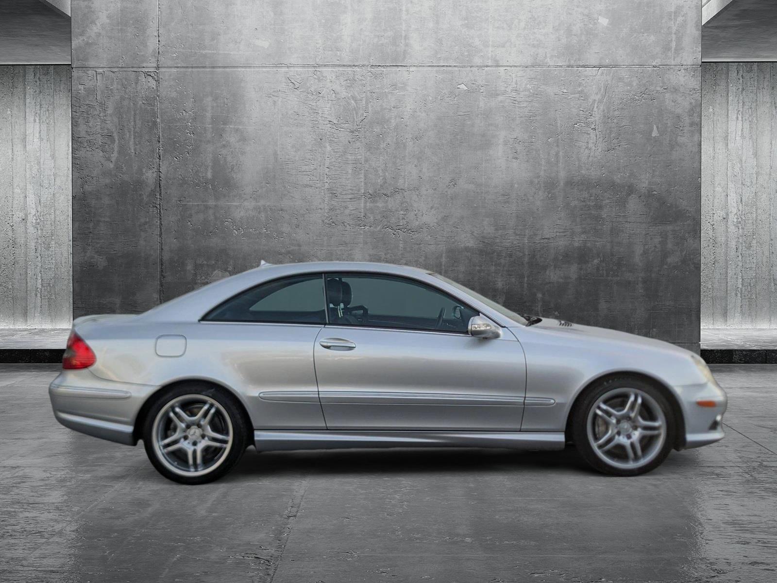 2009 Mercedes-Benz CLK-Class Vehicle Photo in Clearwater, FL 33765