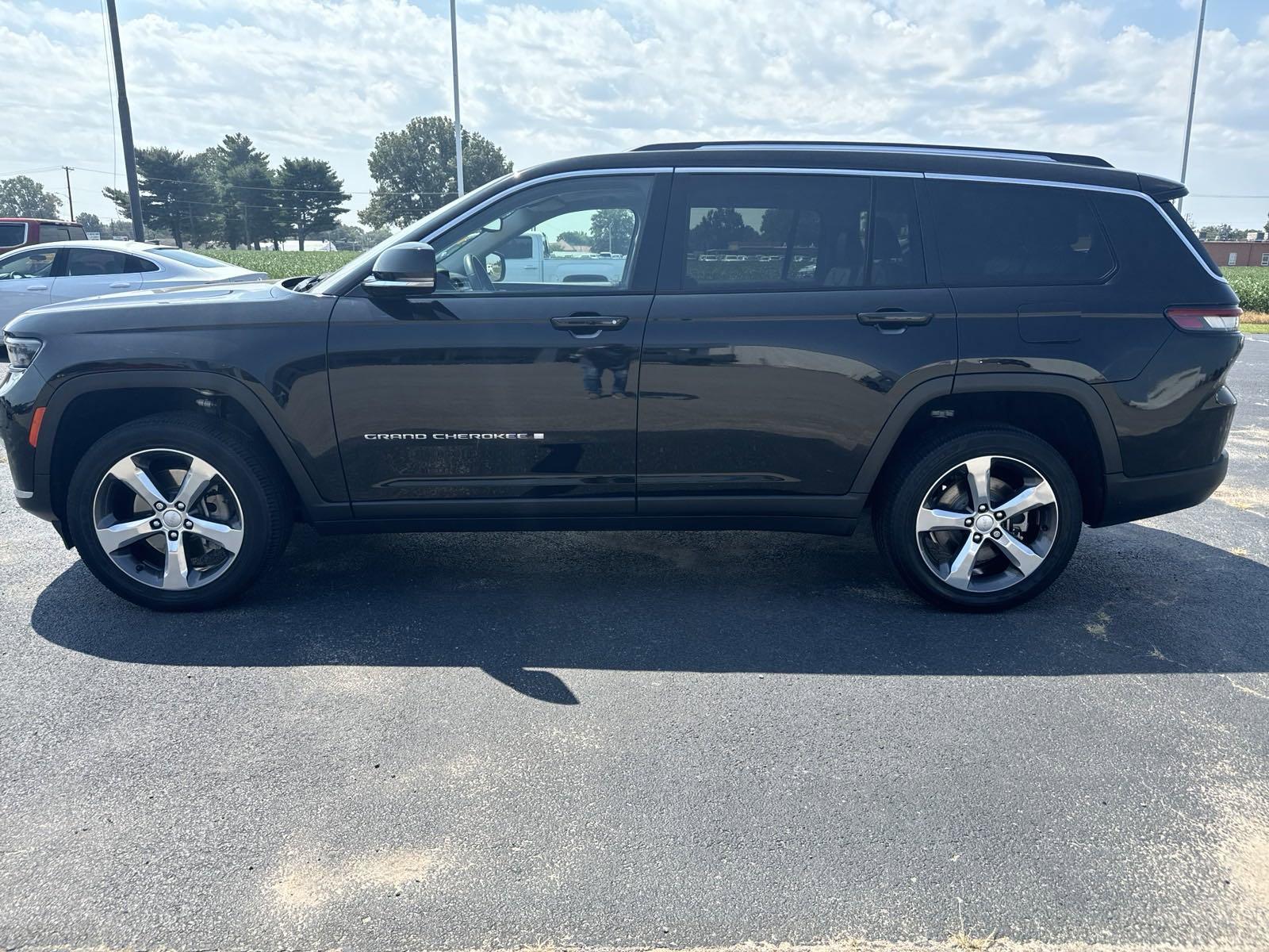 Used 2021 Jeep Grand Cherokee L Limited with VIN 1C4RJKBG2M8100909 for sale in Kennett, MO