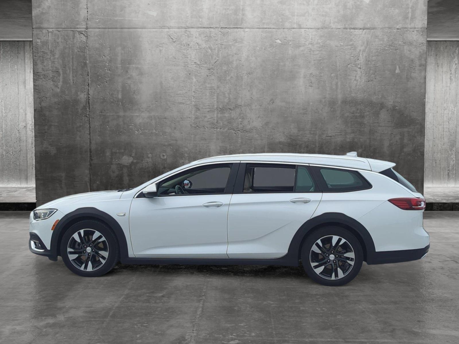 2019 Buick Regal TourX Vehicle Photo in Ft. Myers, FL 33907