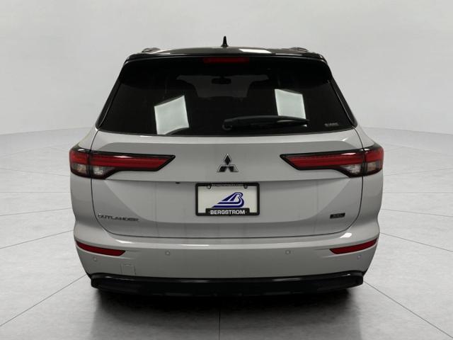 2024 Mitsubishi Outlander Vehicle Photo in Appleton, WI 54913