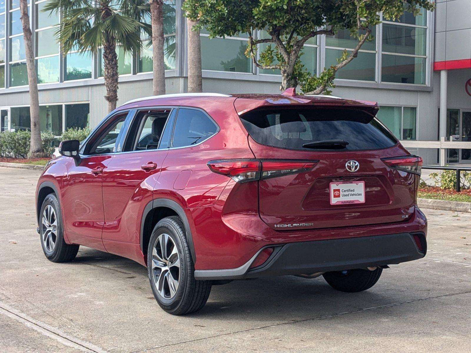 2022 Toyota Highlander Vehicle Photo in Davie, FL 33331