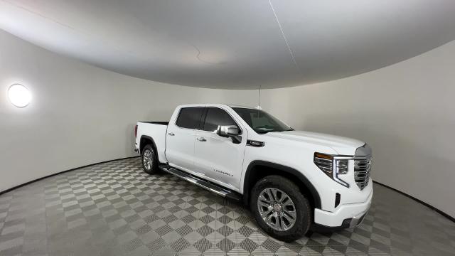 2024 GMC Sierra 1500 Vehicle Photo in GILBERT, AZ 85297-0402