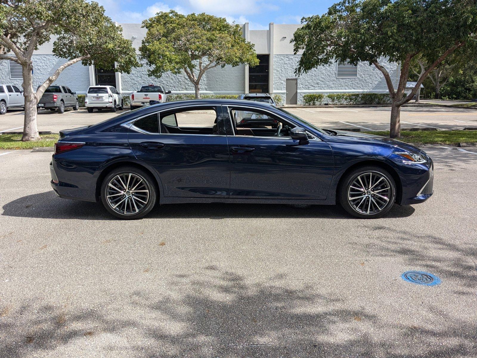 2023 Lexus ES 350 Vehicle Photo in West Palm Beach, FL 33417