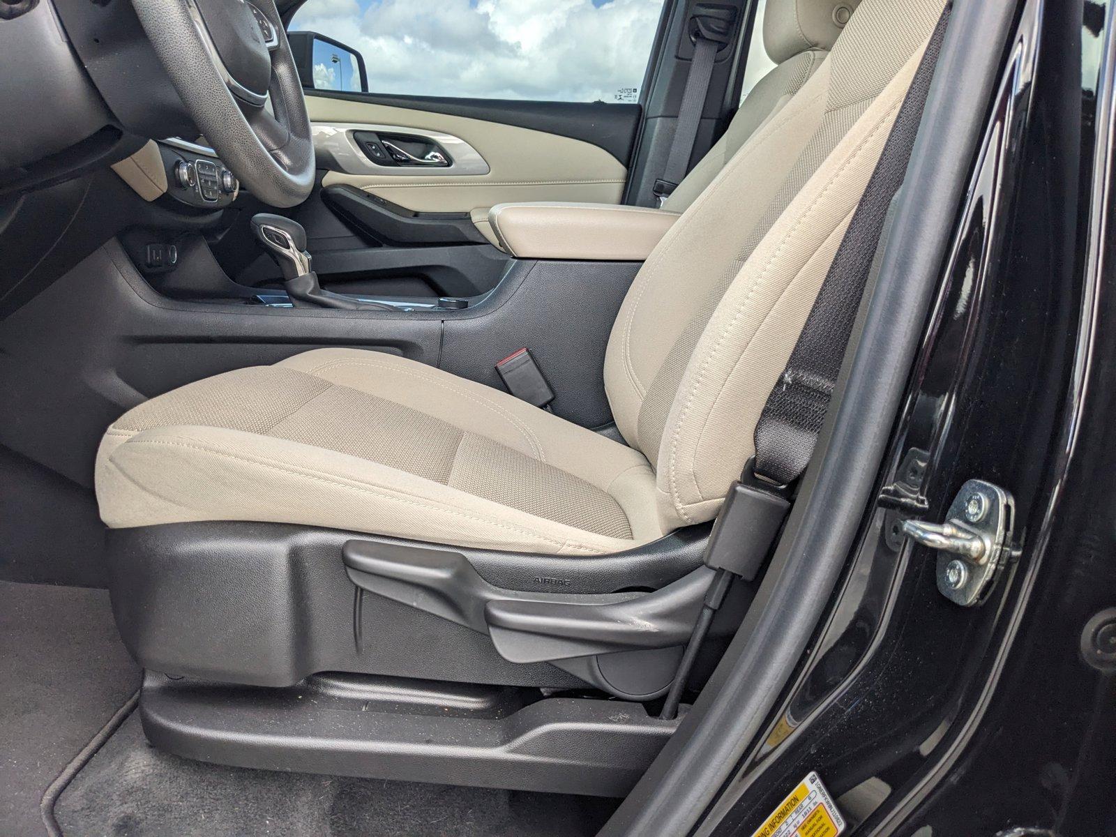 2022 Chevrolet Traverse Vehicle Photo in MIAMI, FL 33172-3015