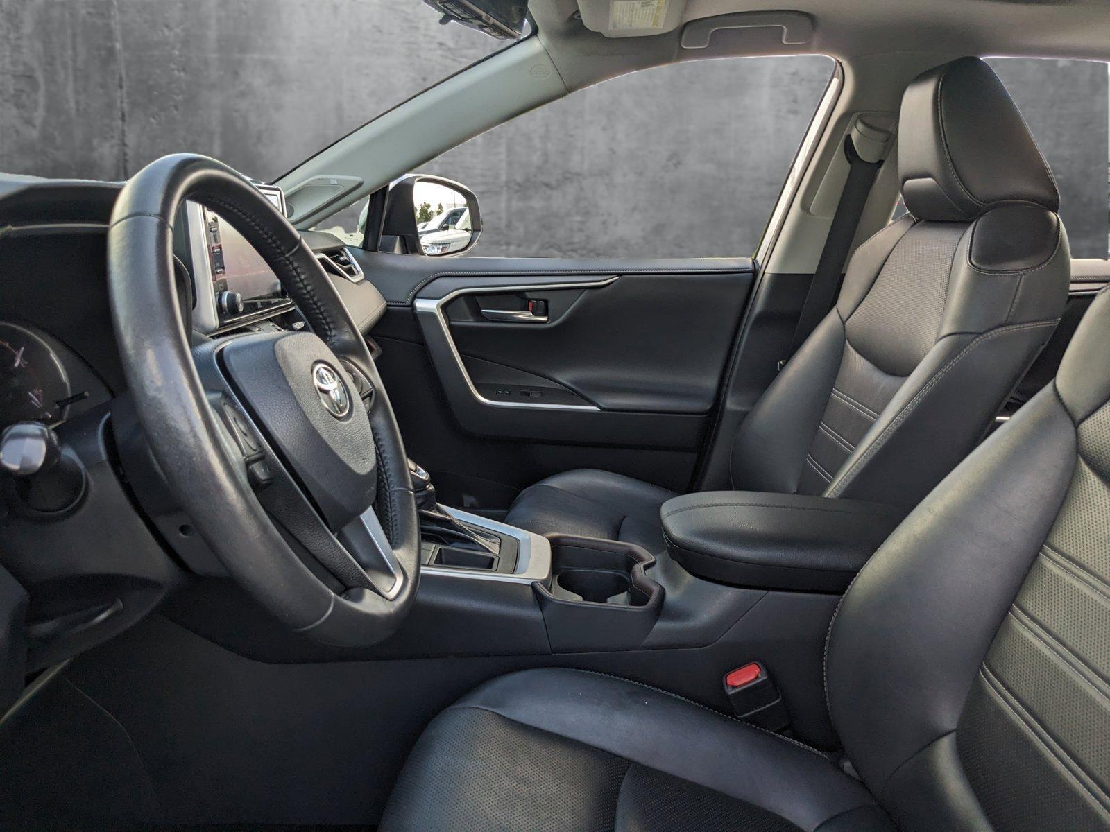 2019 Toyota RAV4 Vehicle Photo in Winter Park, FL 32792