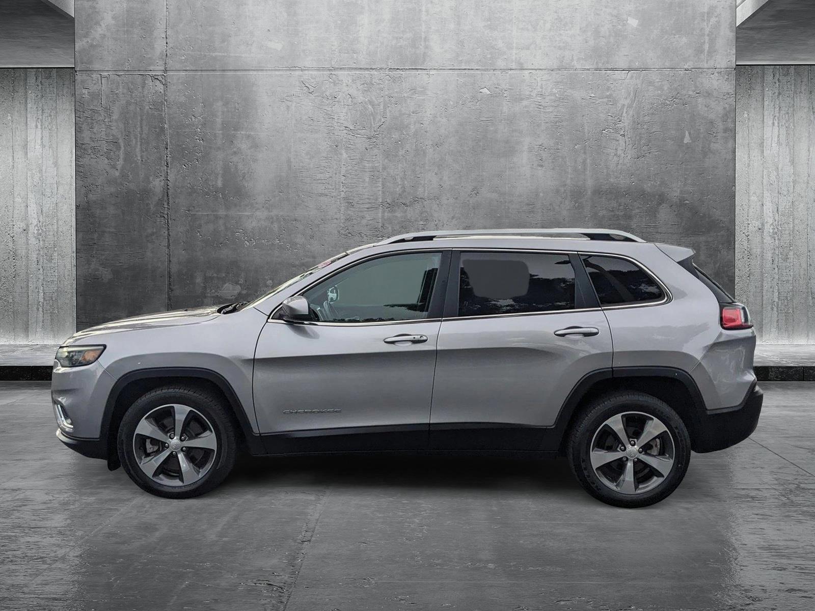 2019 Jeep Cherokee Vehicle Photo in GREENACRES, FL 33463-3207