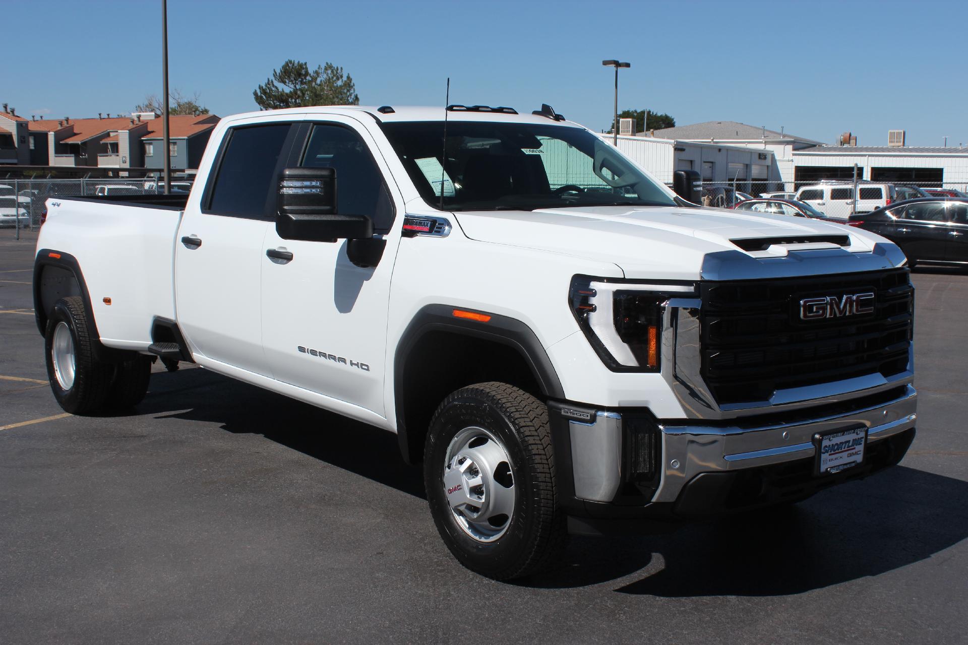 2025 GMC Sierra 3500 HD Vehicle Photo in AURORA, CO 80012-4011