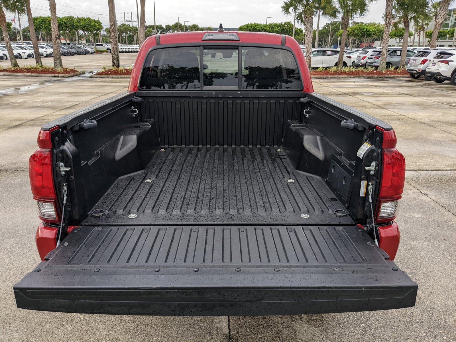 2022 Toyota Tacoma 4WD Vehicle Photo in Davie, FL 33331