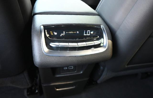 2024 Cadillac XT6 Vehicle Photo in NORWOOD, MA 02062-5222