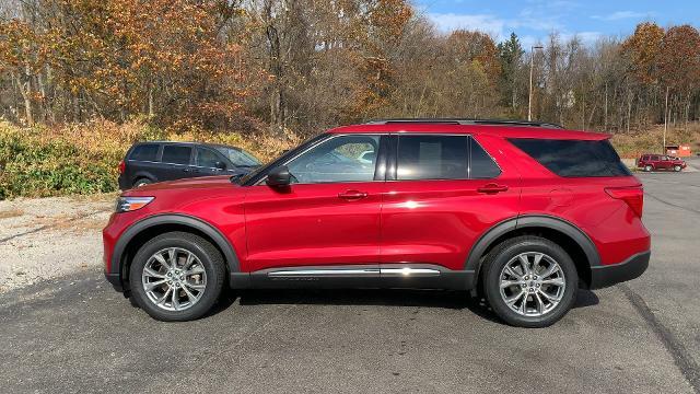 2020 Ford Explorer Vehicle Photo in MOON TOWNSHIP, PA 15108-2571