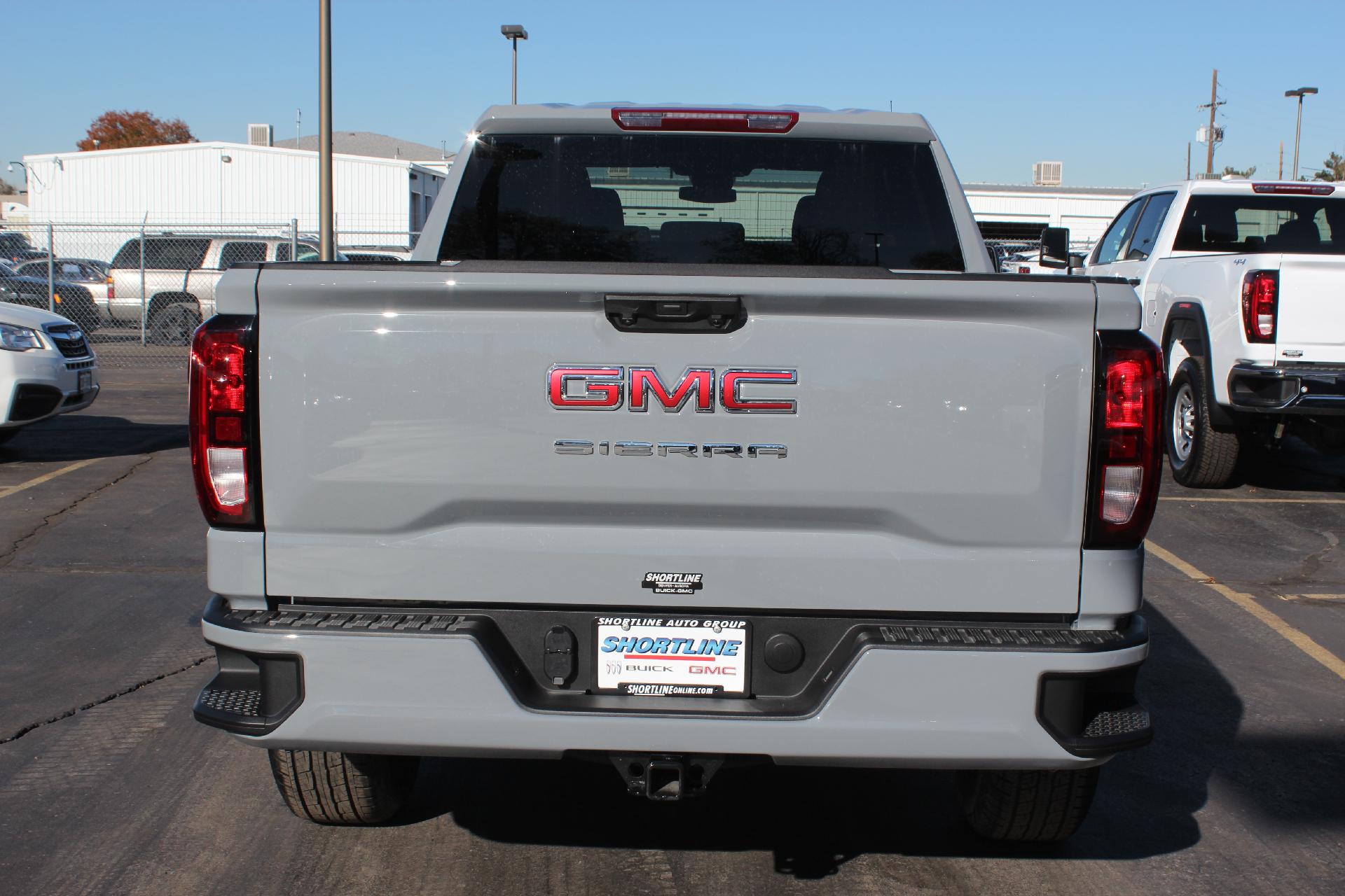 2024 GMC Sierra 1500 Vehicle Photo in AURORA, CO 80012-4011