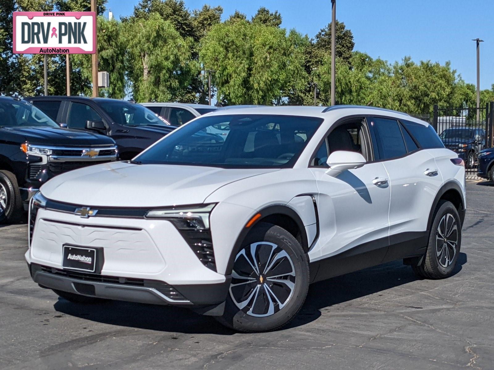 2024 Chevrolet Blazer EV Vehicle Photo in VALENCIA, CA 91355-1705