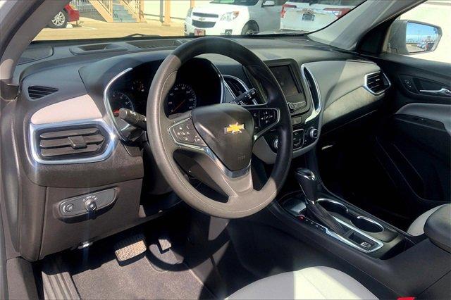 2021 Chevrolet Equinox Vehicle Photo in TOPEKA, KS 66609-0000