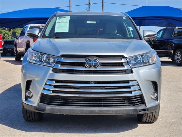 2019 Toyota Highlander Vehicle Photo in GAINESVILLE, TX 76240-2013