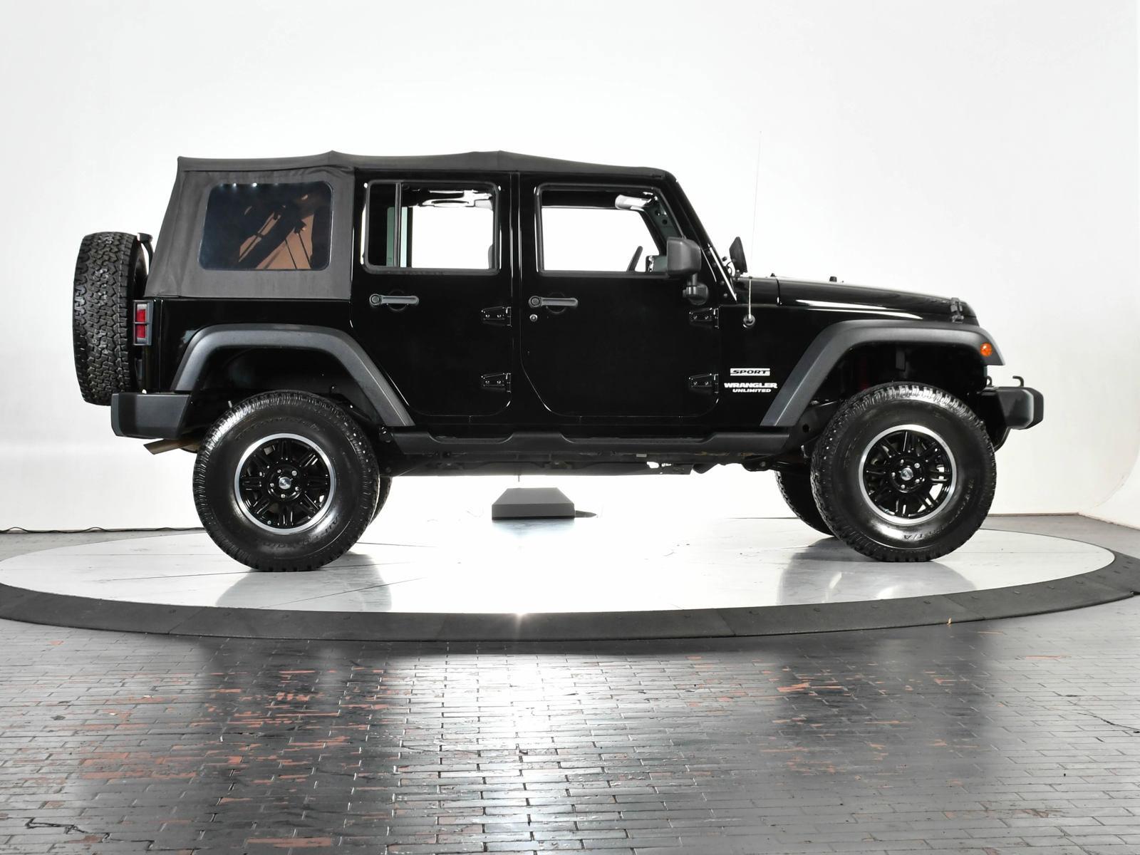 2010 Jeep Wrangler Unlimited Vehicle Photo in DALLAS, TX 75235