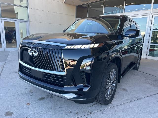 Select 2025 INFINITI QX80