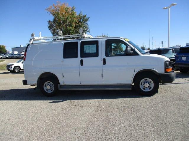 2013 Chevrolet Express Cargo Van Vehicle Photo in Cedar Rapids, IA 52402